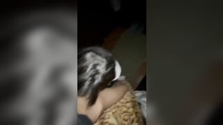 Thanh niên cặt dài vén quần xì chịch em teen lên đỉnh