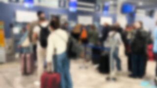 Giúp người lạ xuất tinh trên máy bay