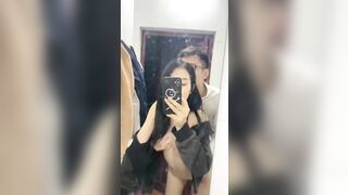 Cặp đôi sinh viên trẻ địt nhau trước gương