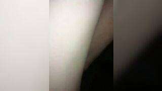 Tranh thủ con bạn ngủ, Lút cán Khám phá cơ thể xuất tinh vào lồn quay video