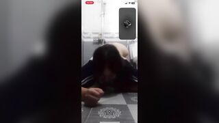 Vừa học về đã bắt a call sex cho mik khẩu dâm
