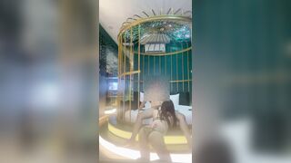trải nhiệm khách sạn lồng chim cùng em ghệ 2k7