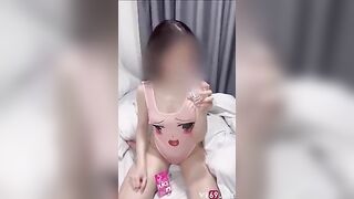 Gái xinh mông to 2