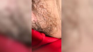 Nửa đêm mò lồn cô em gái đang ngủ say