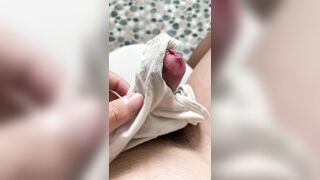 Sục bằng quần lót của chị