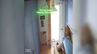 Hack Camera Em Gái Vừa Xem Sex Vừa Thủ Dâm