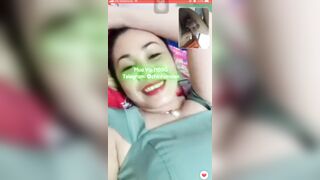 Chị Gái Gọi Video Kích Dục Cho Em Trai Xuất Tinh