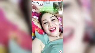 Chị Gái Gọi Video Kích Dục Cho Em Trai Xuất Tinh