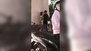 cặp đôi nứng quá địt nhau ngoài đường luôn