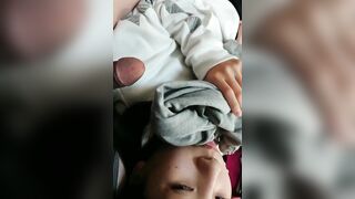 em gái ngại quay phim ko chịu bú