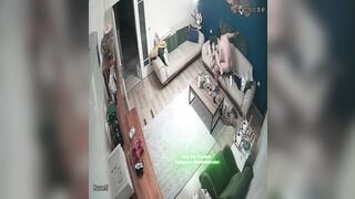 Hack Camera Xem Phim Nứng Quá Đè Người Yêu Ra Địt Ở Phòng Khách