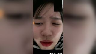 Con đĩ chuppy vú to dưới MÔ TẢ