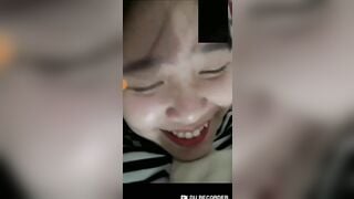 Con đĩ chuppy vú to dưới MÔ TẢ