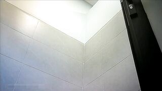 Quay lén WC nữ 31