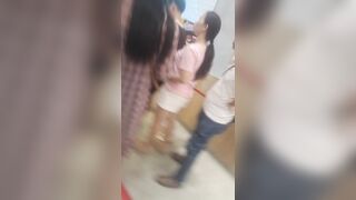 [ 66 ] | Quay lén mấy chị trong tiệm gà Texas | #1