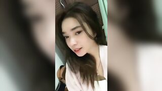 Em gái xinh vú ngon