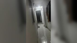 con bé xóm trọ dâm đãng không mặc quần đi khắc trọ