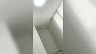 Qua nhà chơi lén ba mẹ cởi quần em làm nhanh một nháy trong phòng ngủ - p2