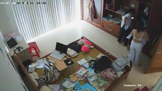 Hack cam thằng em giúp con chị lớp 10 thay đồ p12