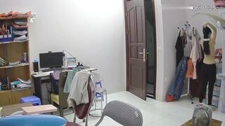 Clip Hack Cam Quay Gái Thay Đồ 2