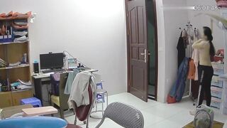 Clip Hack Cam Quay Gái Thay Đồ 2