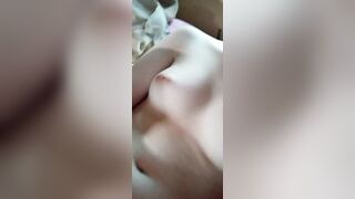 Em gái móc bướm rên hay