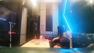 Đi Karaoke hát thì không lo hát mà gọi gái ra hát cùng rồi đè em nó ra chịch luôn P30