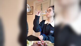 Kết thúc kỳ nghỉ năm mới bằng một màn ân ái nồng cháy với cô bạn gái xinh đẹp của tôi