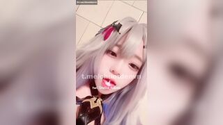 Gái Xinh Cosplay Thủ Dâm 2