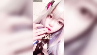 Gái Xinh Cosplay Thủ Dâm 2