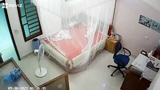 Hack cam thằng em giúp con chị lớp 10 thay đồ p13