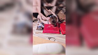 Cho vợ tập làm quen khi có 3 con cu 2