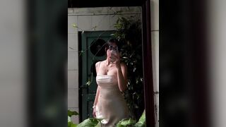 coi đến khúc cúi có bất ngờ!