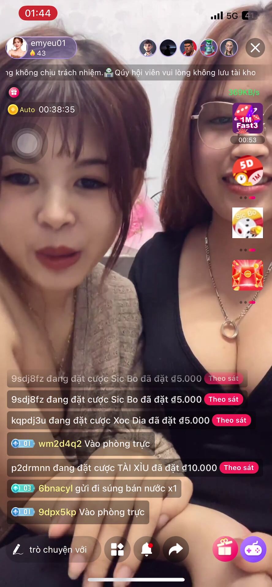 Hai em live damdang