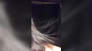 EM GÁI SHOW HÀNG KHI BA MẸ VẮNG NHÀ