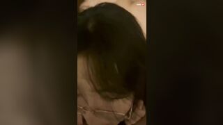 clip-sex-thuy-duong-2k10-cau-dien-ha-noi-choi-some-phan-2