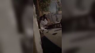 2 em học sinh lén đụ nhau trong quán trà sữa