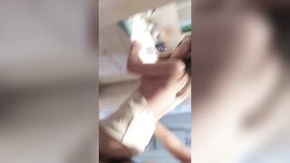 địt đứng em sinh viên da trắng trong nhà tắm