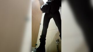 toilet 44