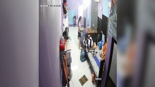 hack cam phòng ngủ 2 chị em đưa chị vo tư không mặc gì - phần 2