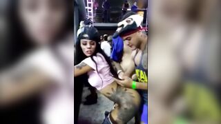 Làm tình public với gangster Brazil