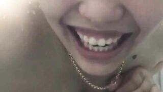 Gái dâm tắm call video P2