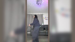 Team Lao Động Nước Ngoài Party Hóa Vàng Hết Tết :))