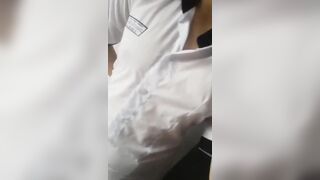 lớp 11 mà em khoe vú bướm múp rụp