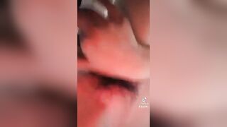 thái thùy linh nhét dưa chuột vào lồn