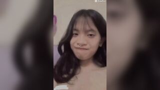 Ánh Hằng phục vụ mn 2