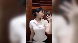bé học sinh lớp 11 dâm vãi ra ae à