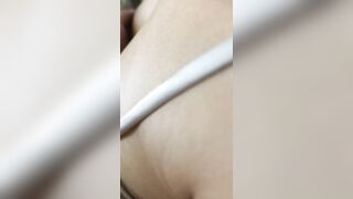 mân mê cặp vú bé rau đang làm học