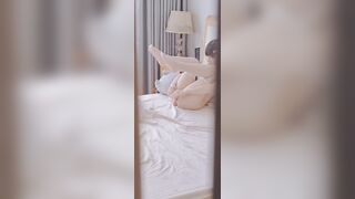 Bắt quả tang em géi họ đang thủ dâm anh trai nhìn thấy và không thể chịu nổi