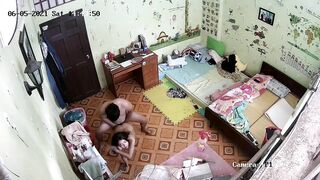 Đặt cam theo dõi con học phát hiện thằng em nó địt vợ mình rất nhiều tư thế